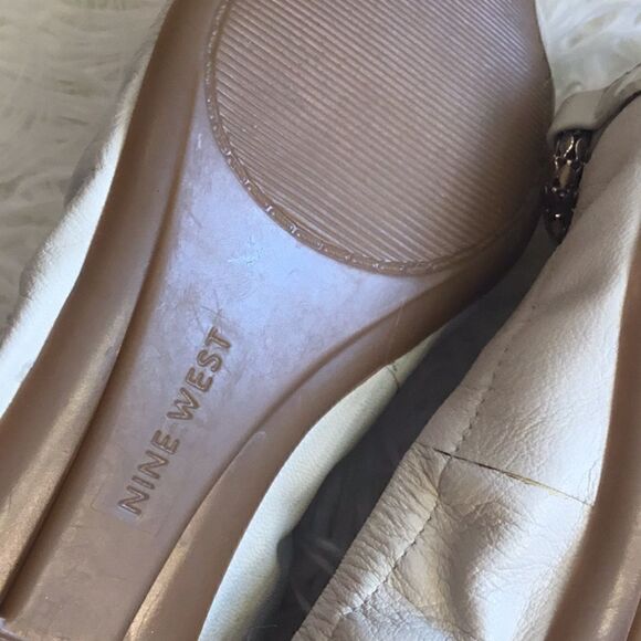 Ballerina type flats in size 8 by NINE WEST - Picture 9 of 14